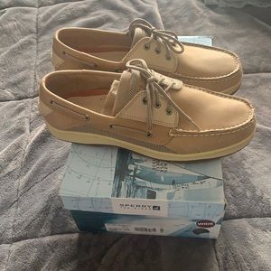 Never worn men’s Sperry top-sider tan and beige size 10 1/2